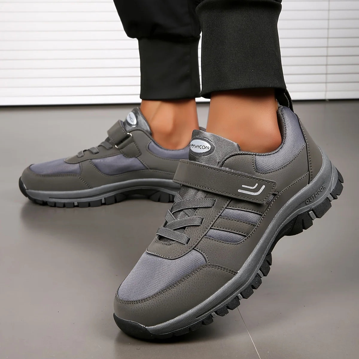 Men Hiking Running Sneakers